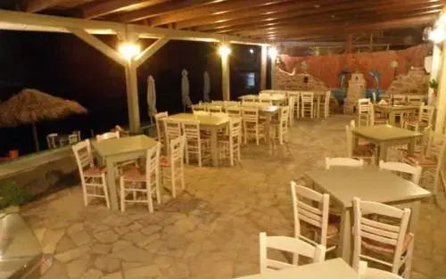 Akrotiri B&B