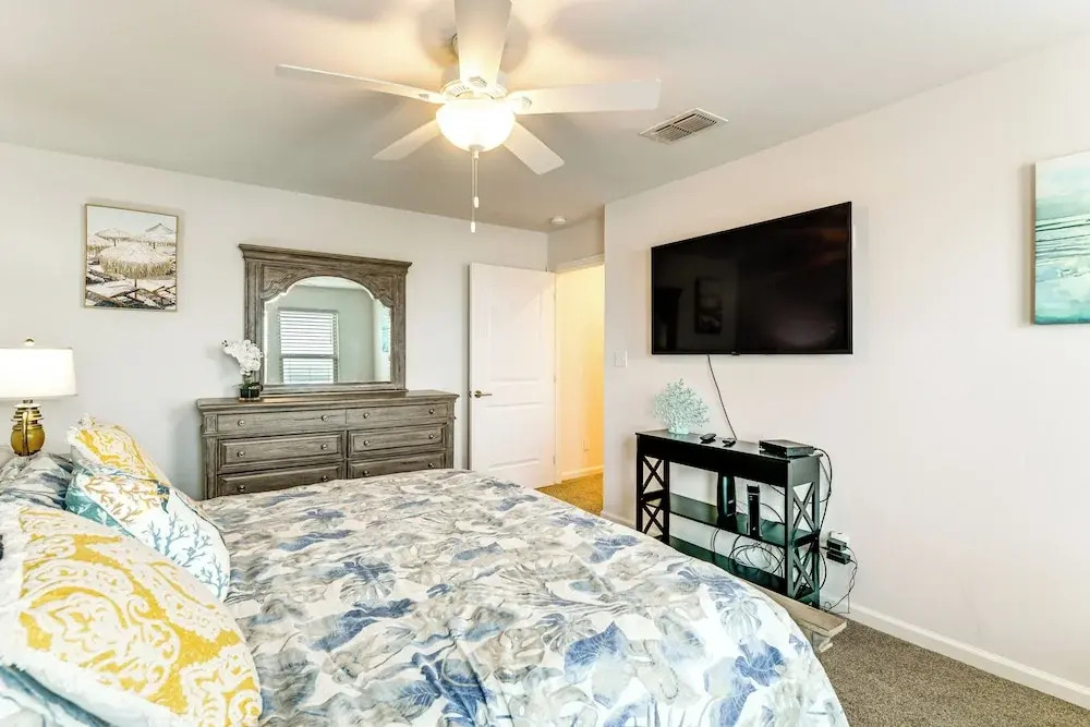 Fish & Swim: Waterfront Rockport Condo w/ Views!
