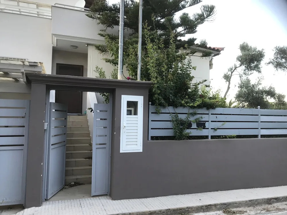 Beautiful Spacious apt in Nea Makri