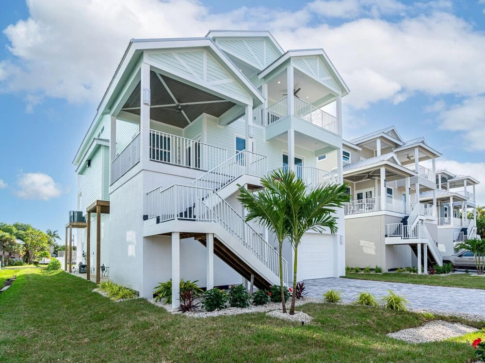 661 Estero Blvd "Beach to Bay" home