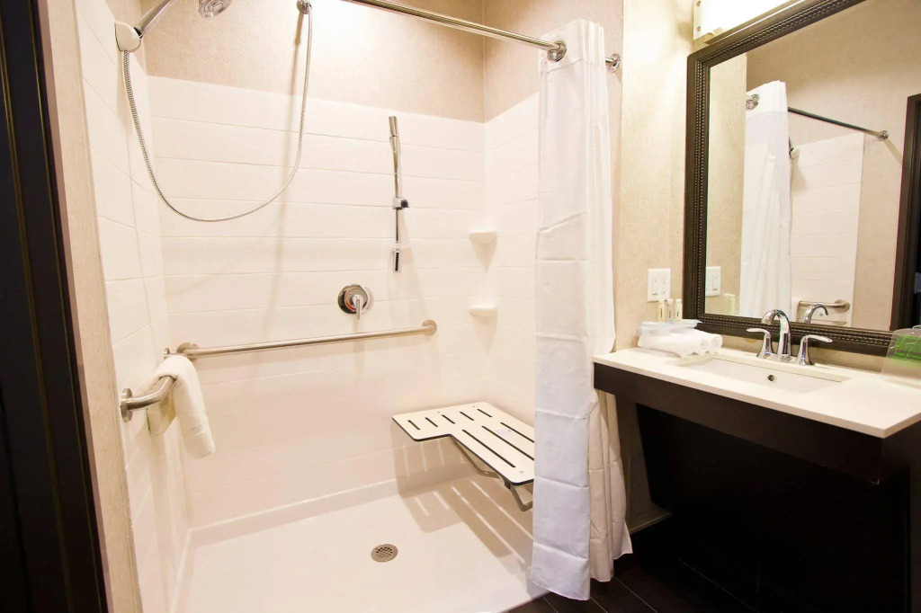 Holiday Inn Express & Suites Austin NW   Lakeway by IHG