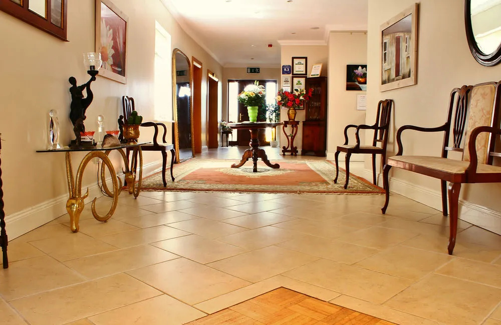 Seasons Lodge Guesthouse
