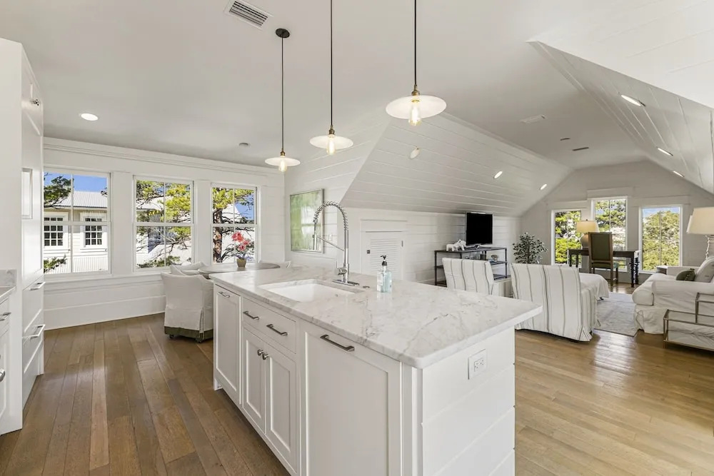 '169 Scrub Oak'-watercolor' Tranquil, Stunning, Luxurious, Private Pool - Slps 14 5 Bedroom Home by RedAwning