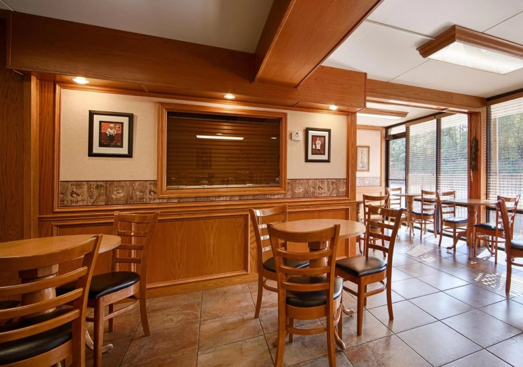 SureStay Plus Hotel by Best Western Poteau