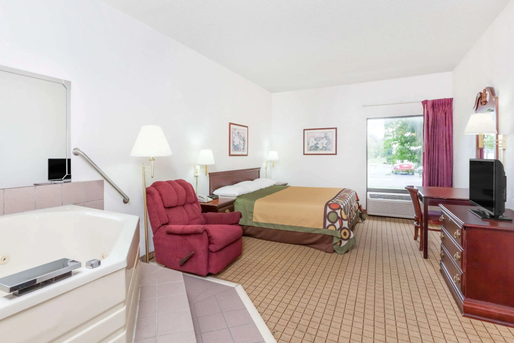 Super 8 by Wyndham Conway