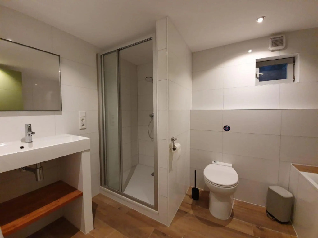 Great villa with recreation room and huge garden
