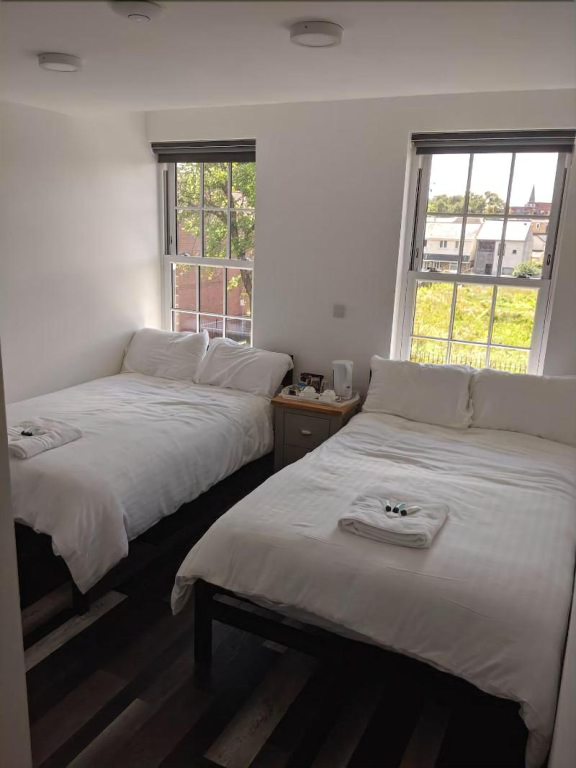 Crofts Hotel