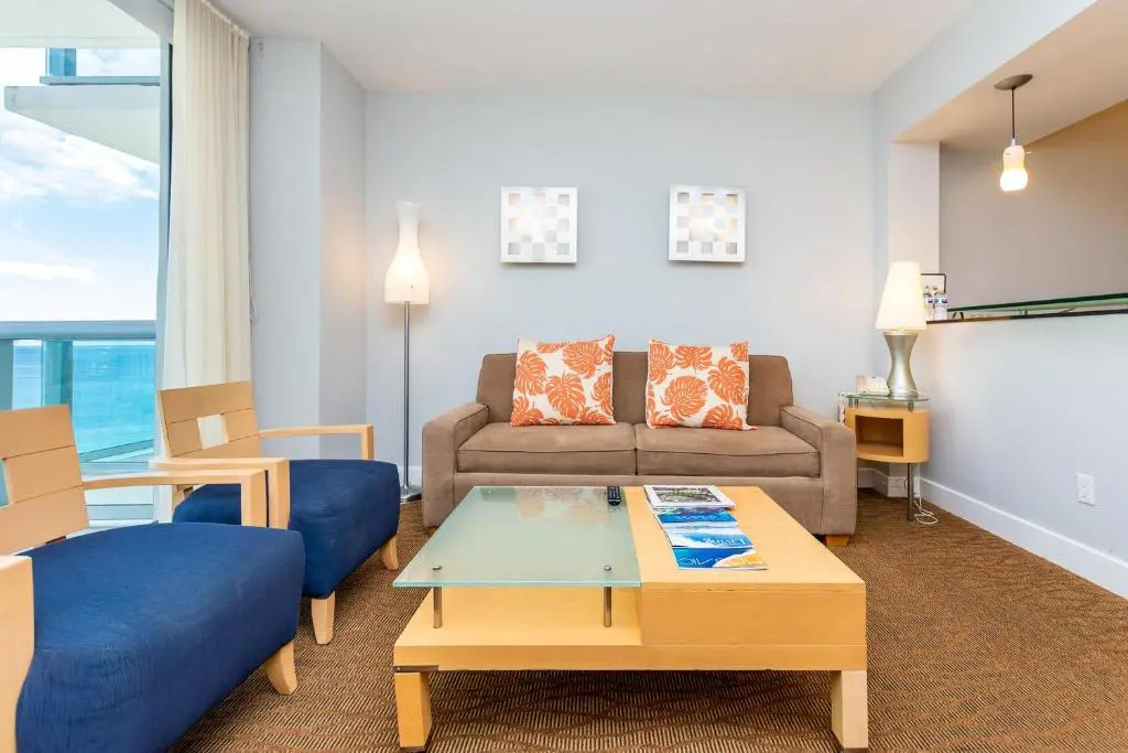 Marenas Resort Sunny Isles 25 Floor Ocean view 1/1