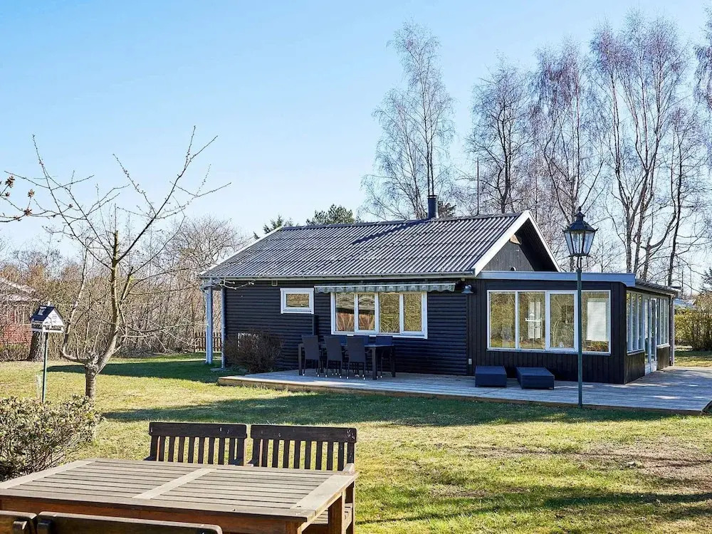 6 Person Holiday Home in Hasle-by Traum