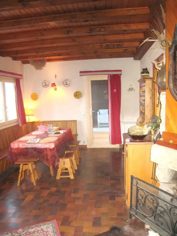 Chalet With 5 Bedrooms in Les Contamines-montjoie, With Wonderful Mountain View and Enclosed Garden - 1 km From the Slopes