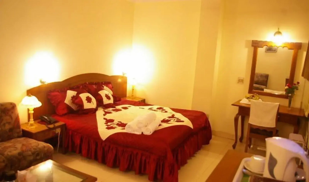 Trevon Inn Karol Bagh, New Delhi