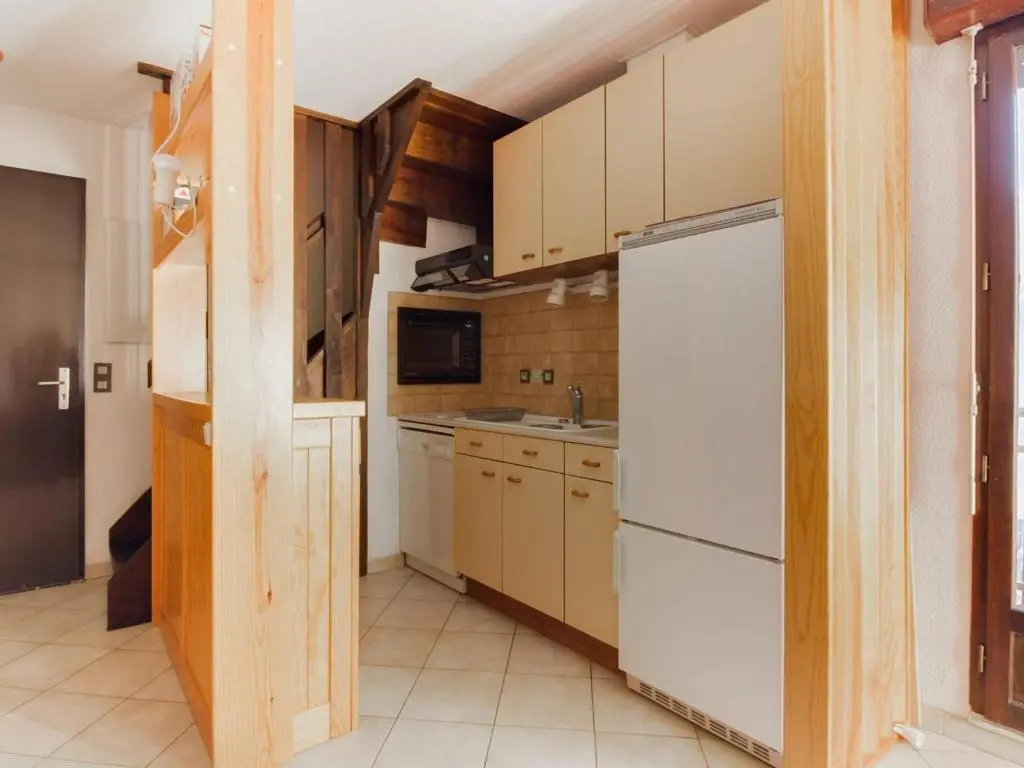 Appartement Esquièze-Sère, 3 pièces, 4 personnes - FR-1-402-82