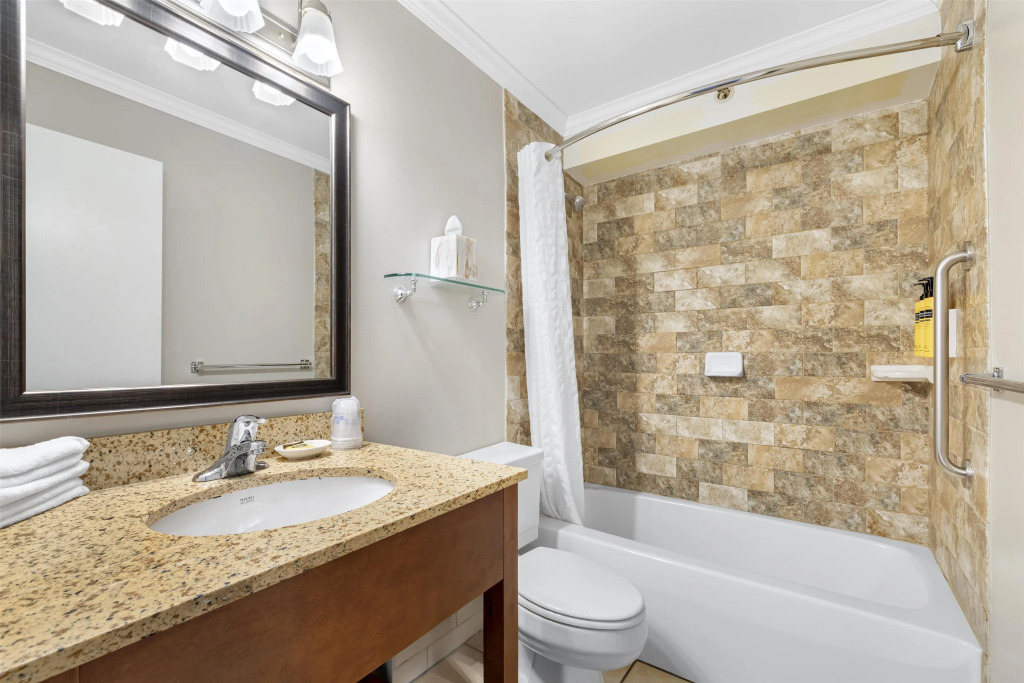 Best Western Plus Windjammer Inn & Conference Center