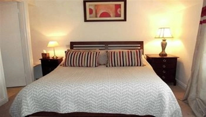 Townhouse Hotel