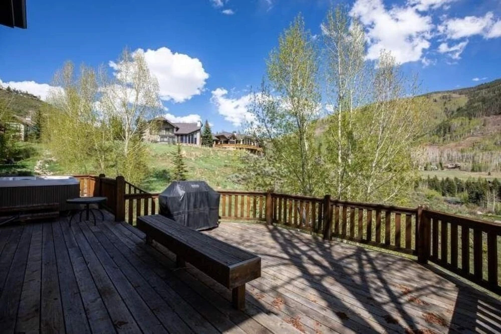 5-Bedroom 4 Bath Home,Sleeps 10, on free Town of Vail Bus Route
