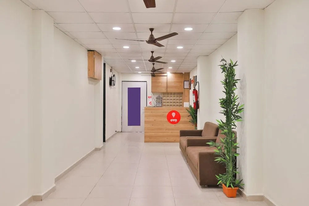 OYO 16675 Hotel Shri Krishna Inn