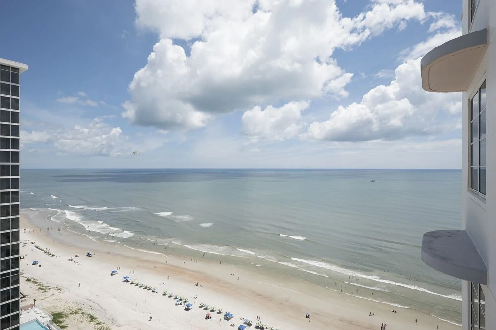 Ocean Walk 2328