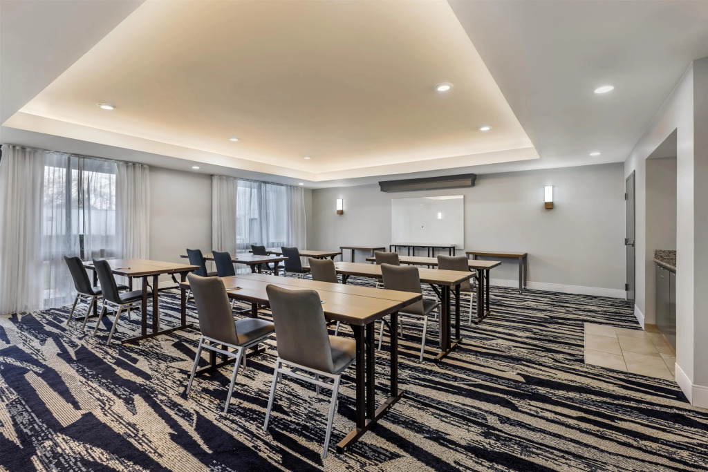 Best Western Plus Elgin - Chicago