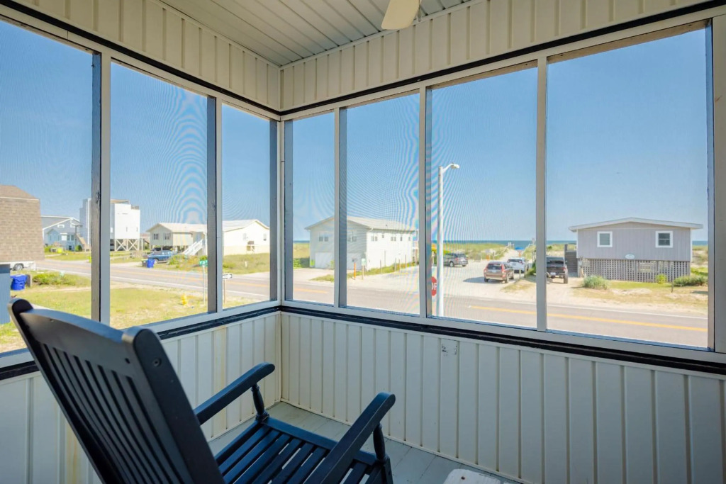 A Beach Music Paradise by Oak Island Accommodations