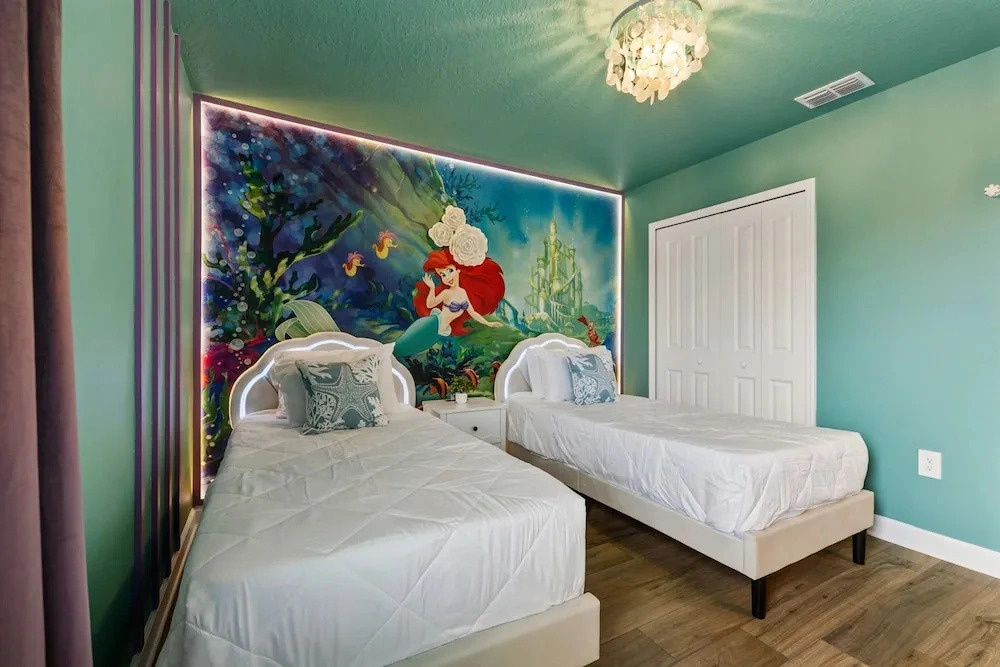 Stunning 5Bd Near Disney Reunion 7832