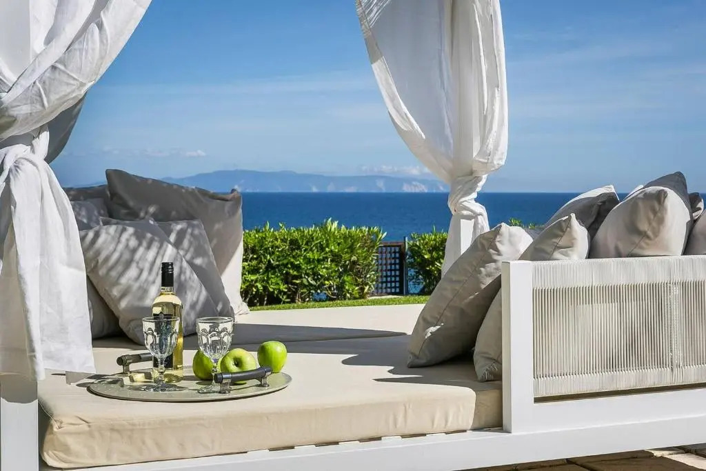 6 Bedroom Luxury Villa Above Ai Helis Beach