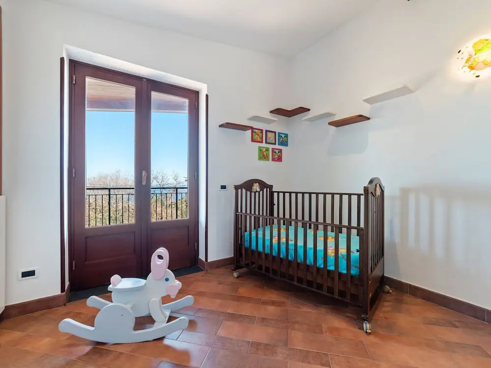 Lovely Holiday Home in Massa Lubrense With Whirlpool