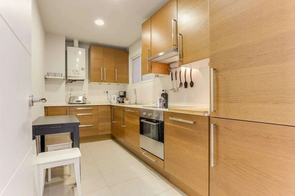 Cosy 4bdr in Exiample, 10mins to Plaza Catalunya