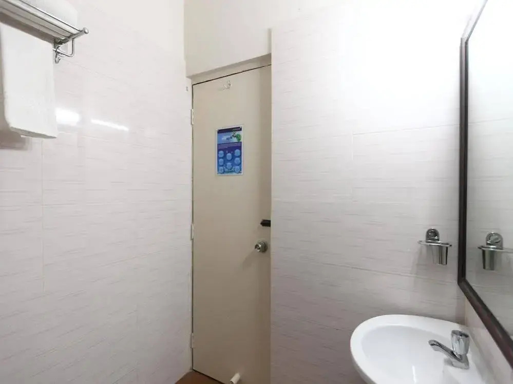 OYO Rooms Anna Salai Greams Road Apollo