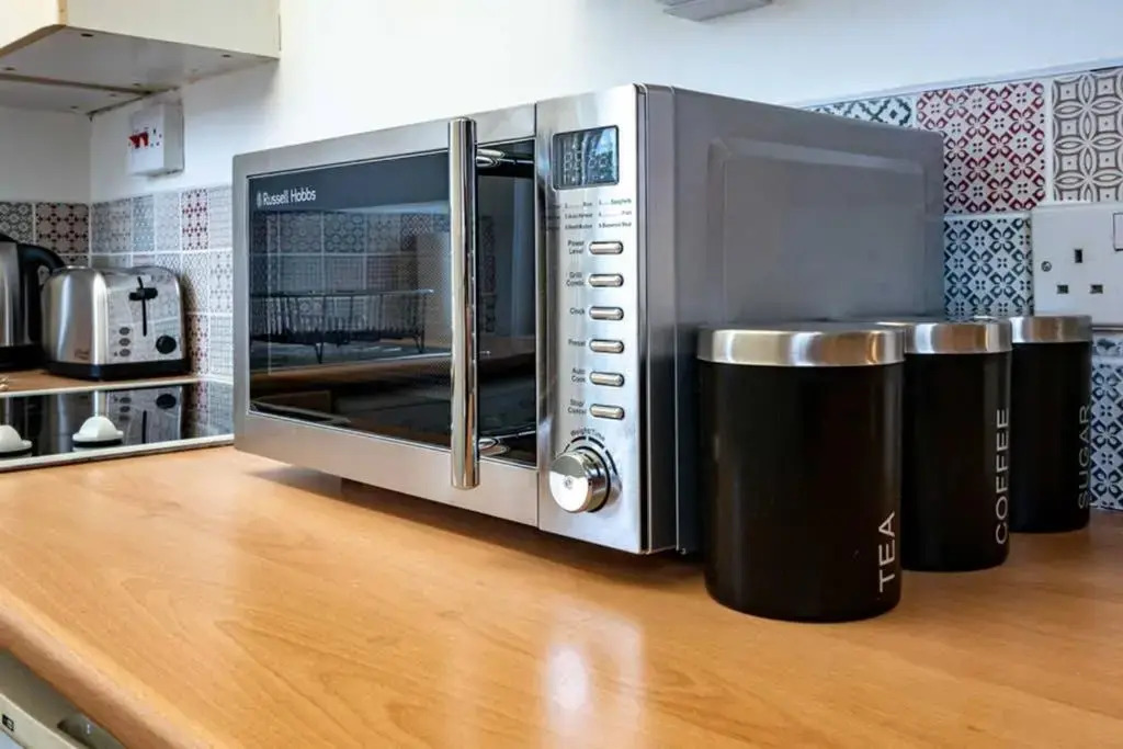 ☆Bright Apartment, Near University + City Centre☆