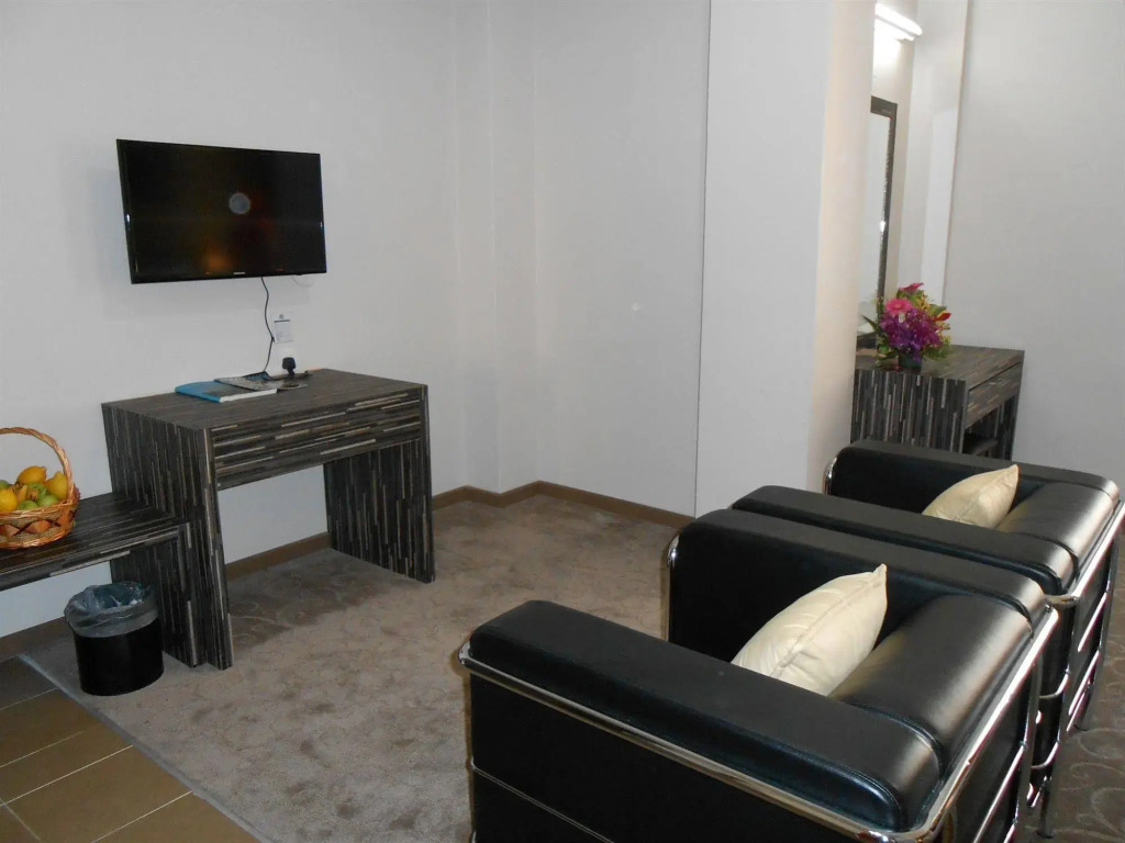 HIG Hotel & Convention