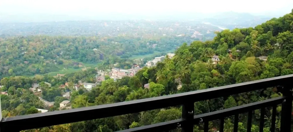 Hotel Sky Gate kandy