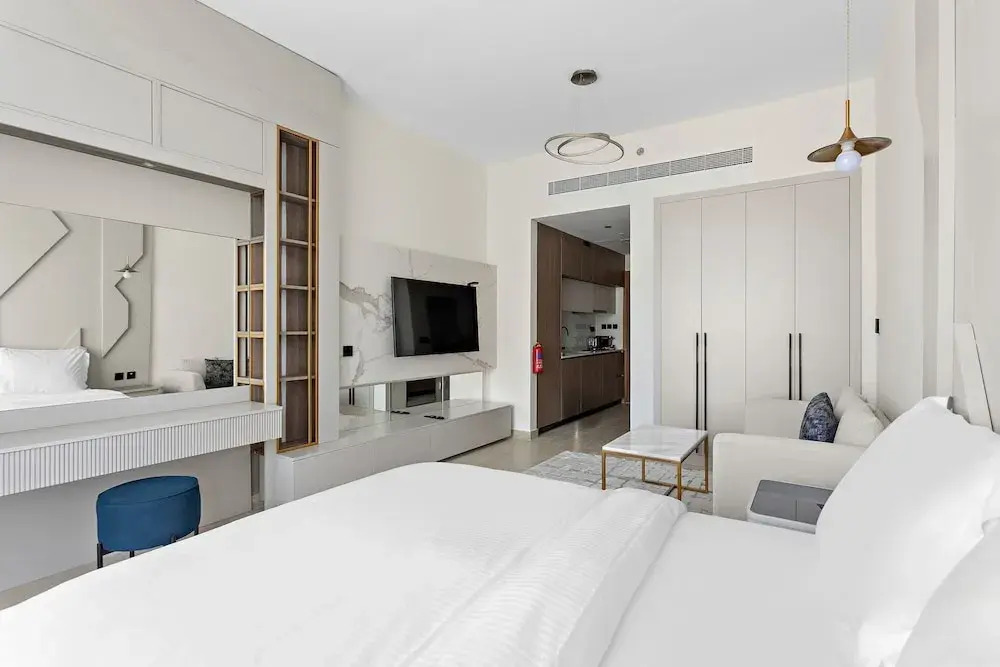 Lux Studio in Arjan With Pool and Full Amenities