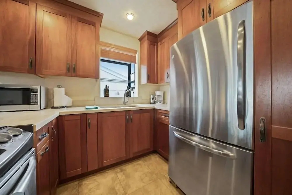 Kailua Bay Resort 3301 - Two Bedroom Condo