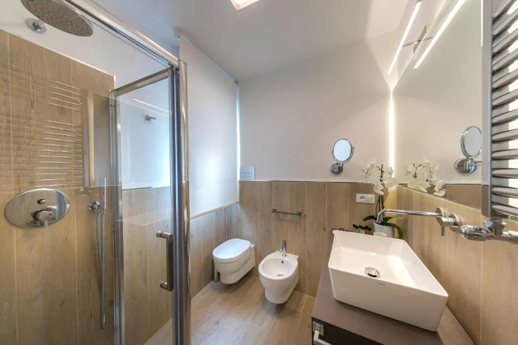 La Home42 Suite