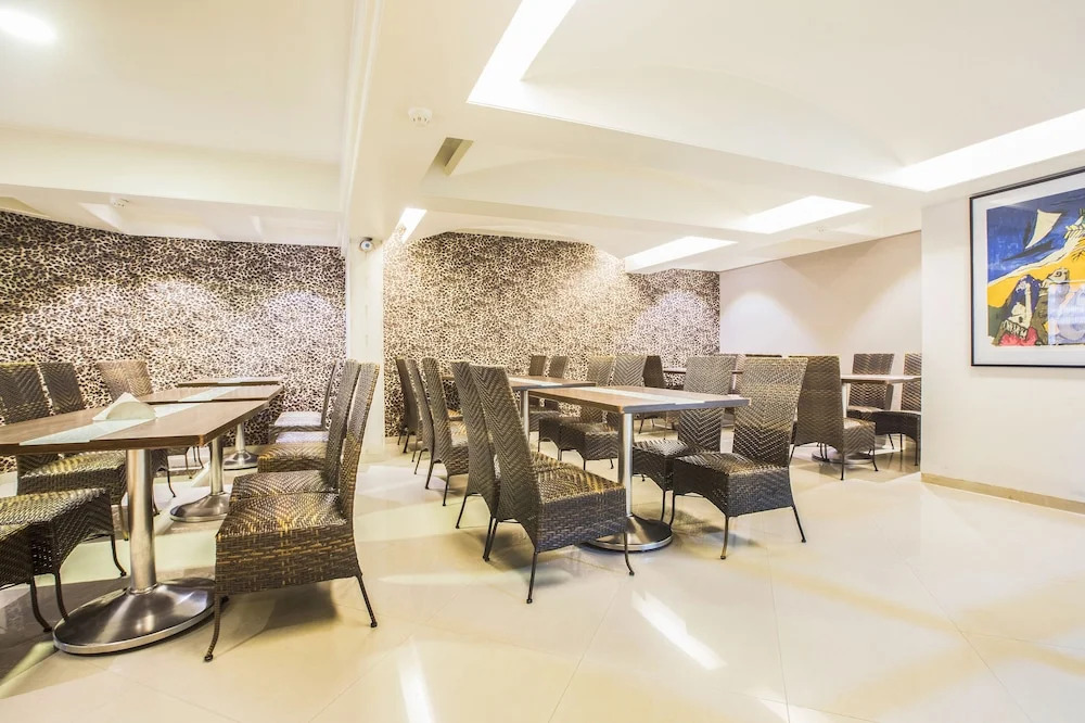 Fabhotel Savoy Suites Mumbai Airport