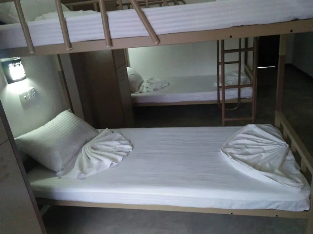 Space Garden Hostel Mirissa - Adults Only