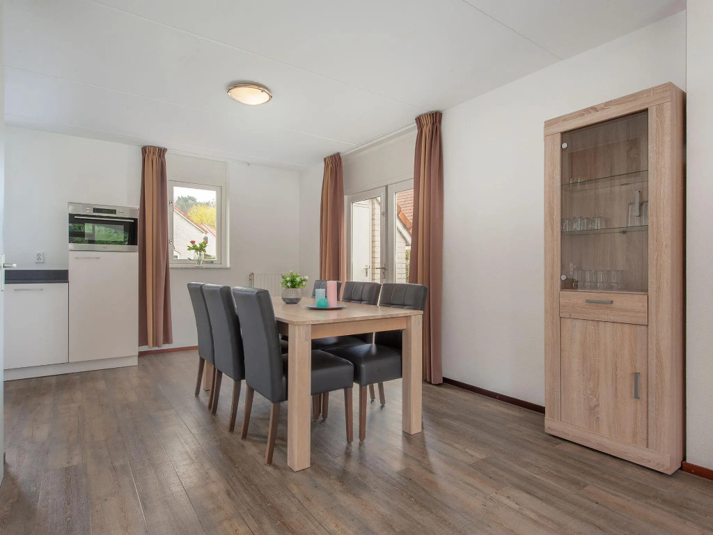 Villa in Arcen With Bath and Combi Microwave