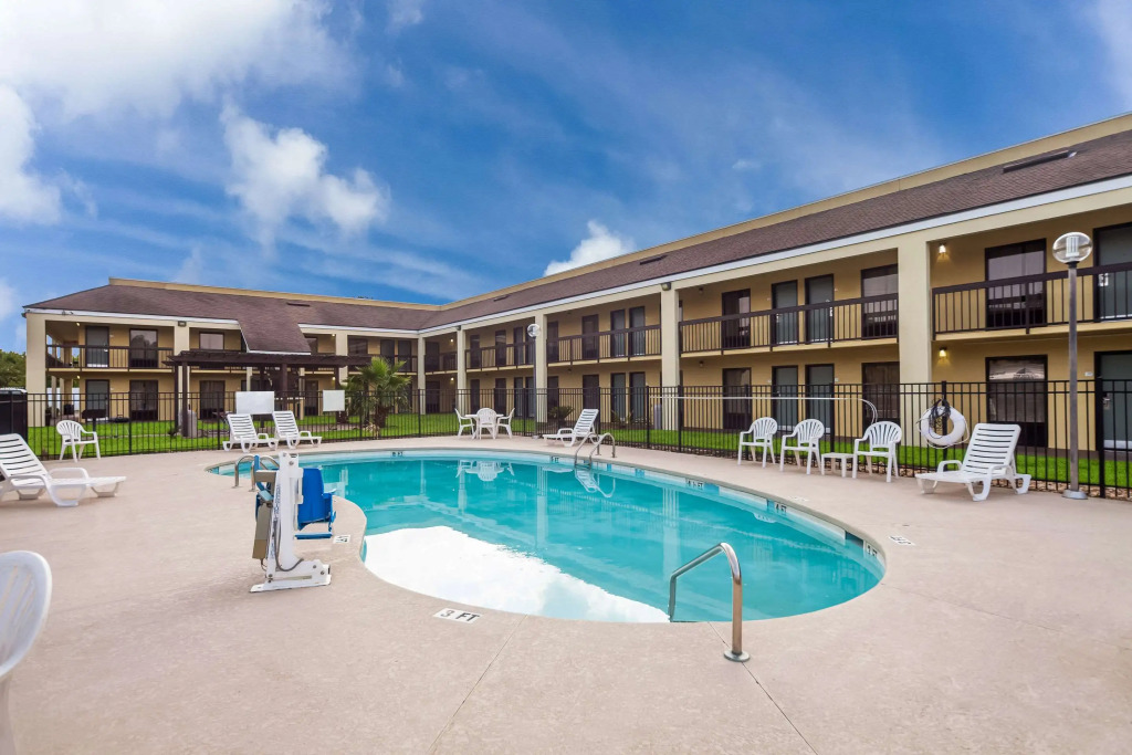 Quality Inn Coliseum