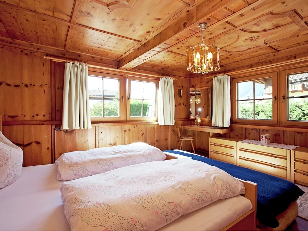 Pretty Holiday Home in Uderns near Ski Area