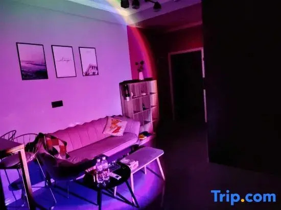 Three Cat Apartment