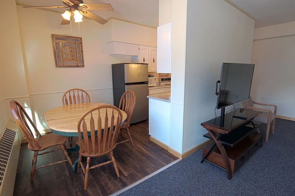 Glacier View Condo Suites