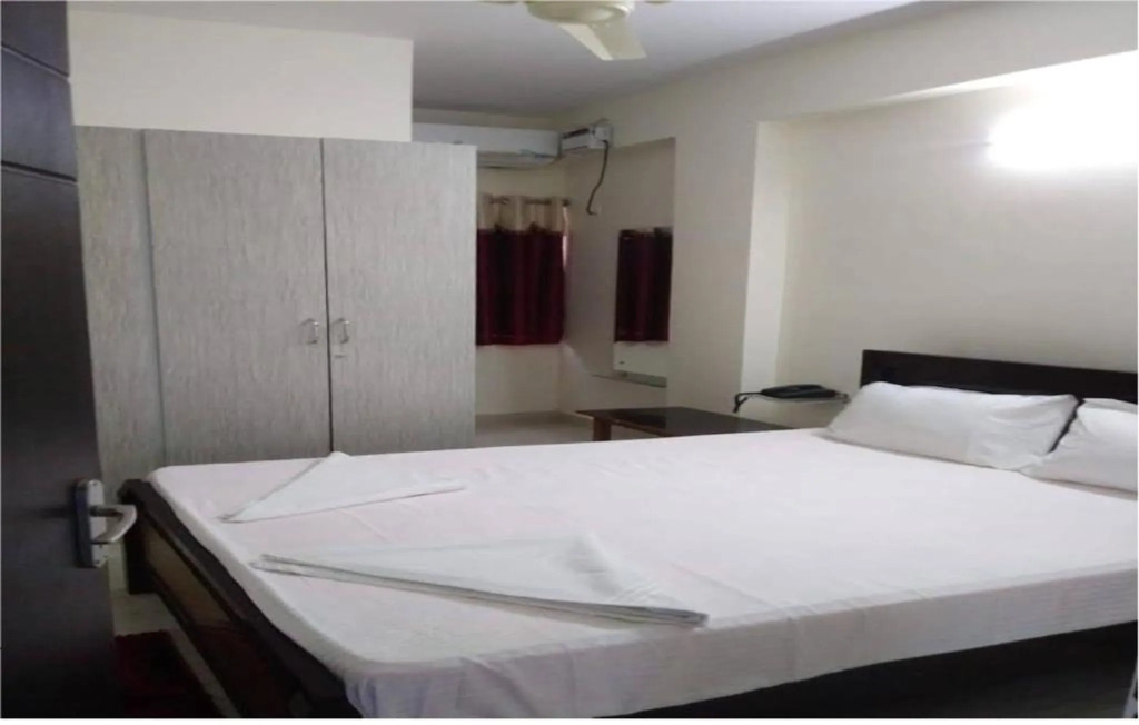 PPH Living RR Residency