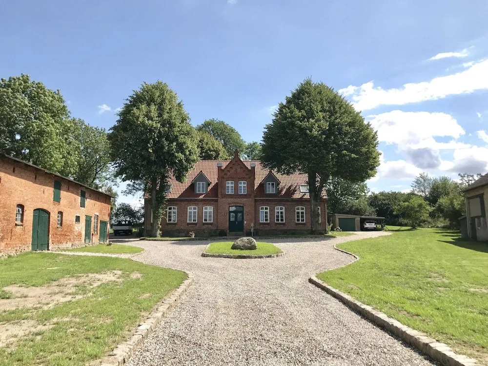 Geraeumiges Ferienhaus mit Sauna