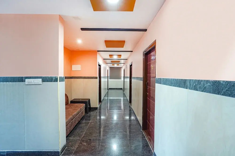 FabHotel Galaxy Heights - Nagavara