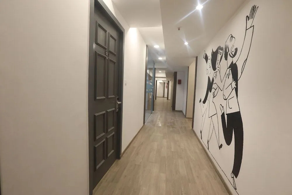 Hotel Royal Inn Mahalaxmi