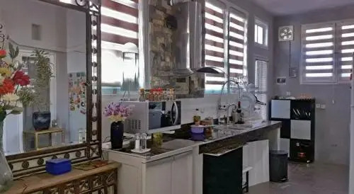 Jerry's Guest House