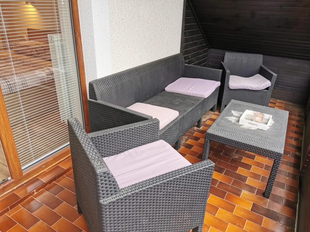 Jaka Apartments