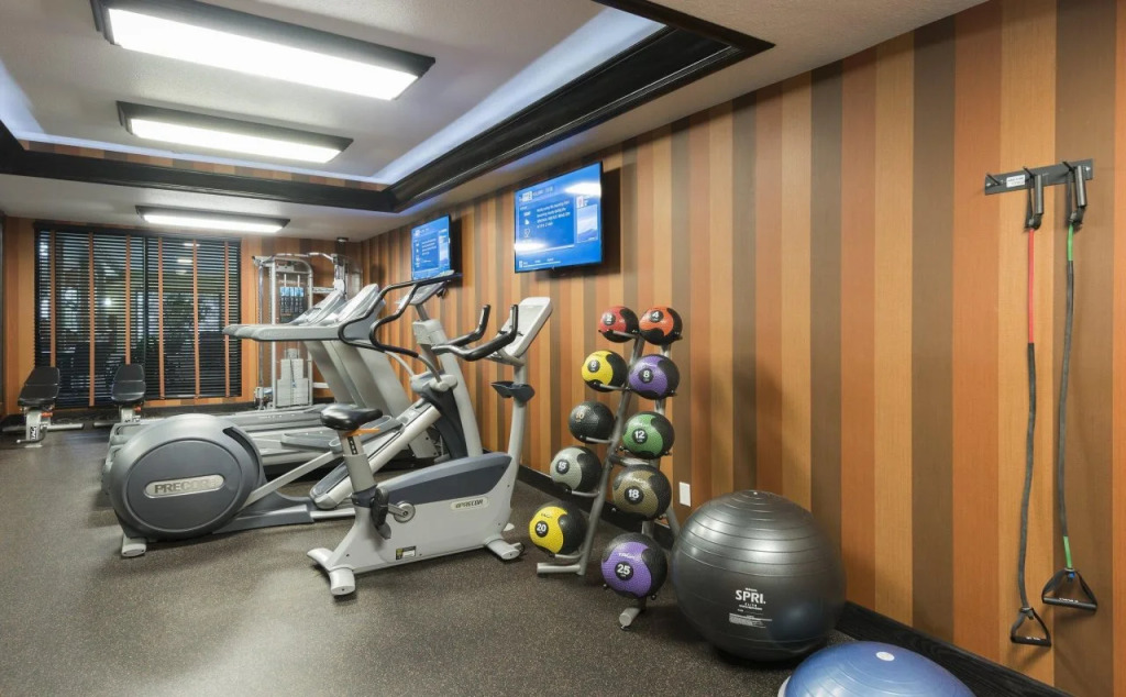 Holiday Inn Express Holland by IHG