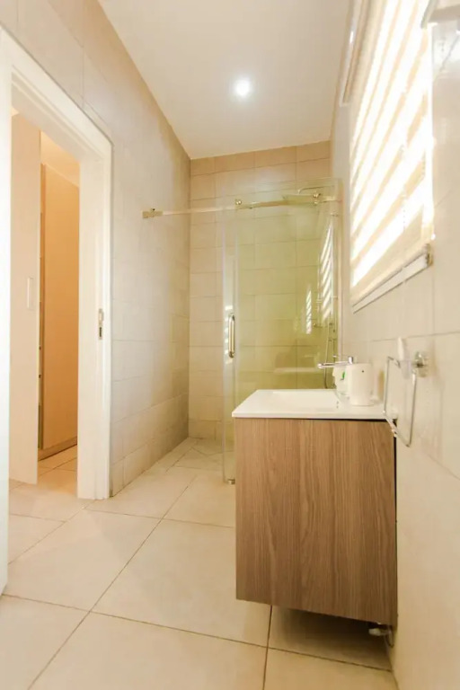 Accra Luxury Apartments @ Pine Court