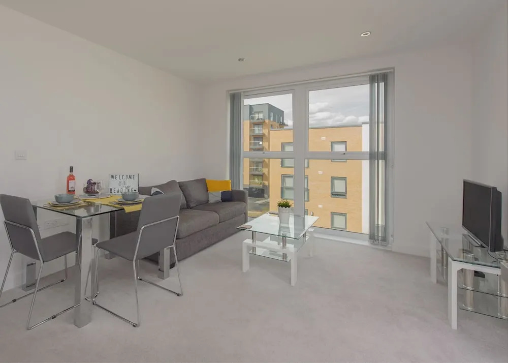 Rooftop Terrace Apartment - Reading